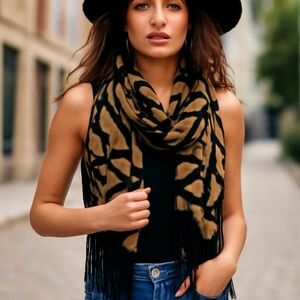 Host Pick 🥳🥳🥳Free People fringe summer scarf